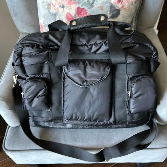 Tommy Bahama Bags Tommy Bahama Black Travel Bag With Trolly